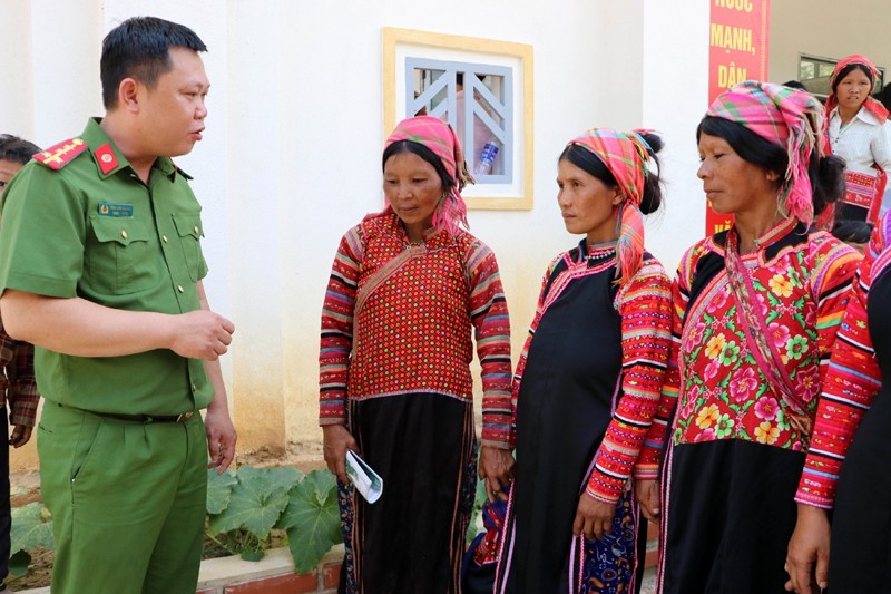 Đưa công an chính quy về bản, cách làm hay ở Bum Tở (Mường Tè, Lai Châu)